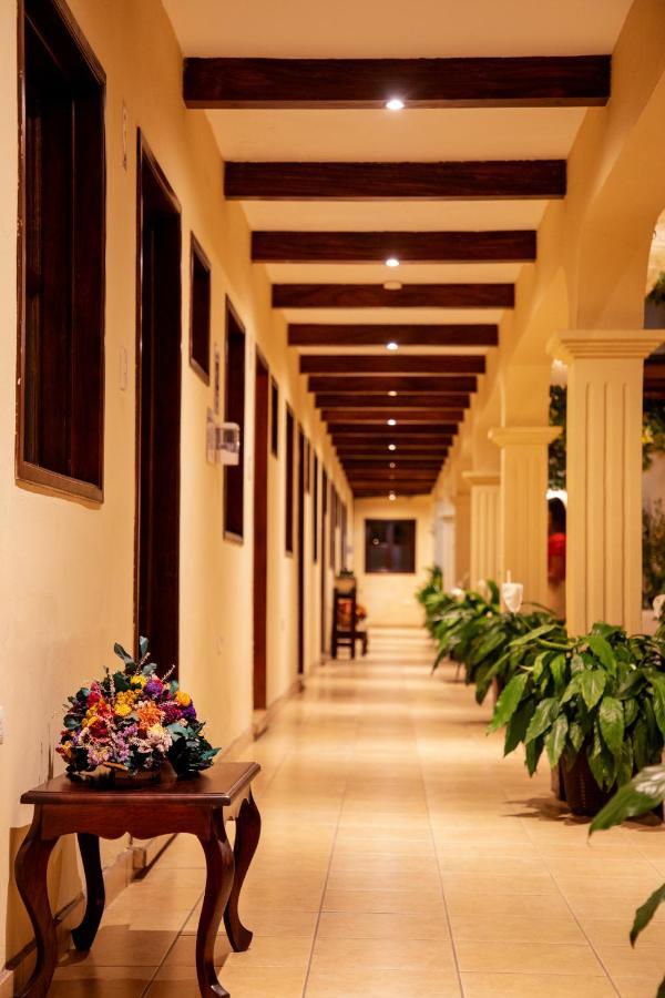 Nico Hotel Antigua Exterior foto